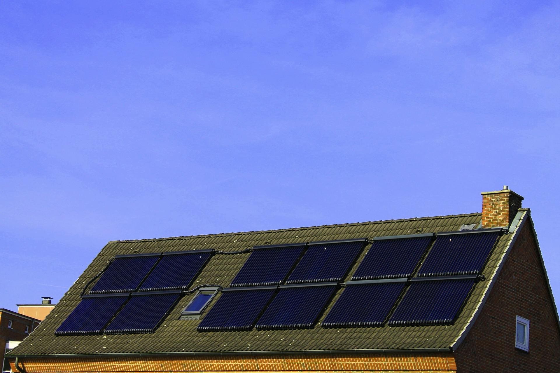 solar-inset roof